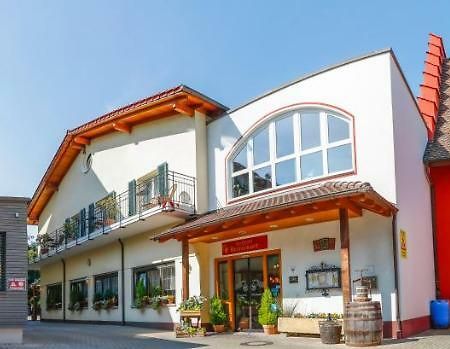 Hotel-Restaurant Zum Ochsen Schallstadt Exterior photo